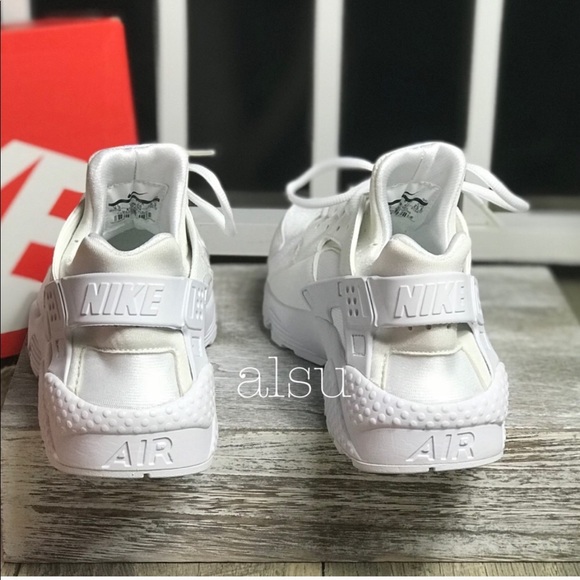 NWT Nike Air Huarache Run White WMNS - Picture 6 of 7